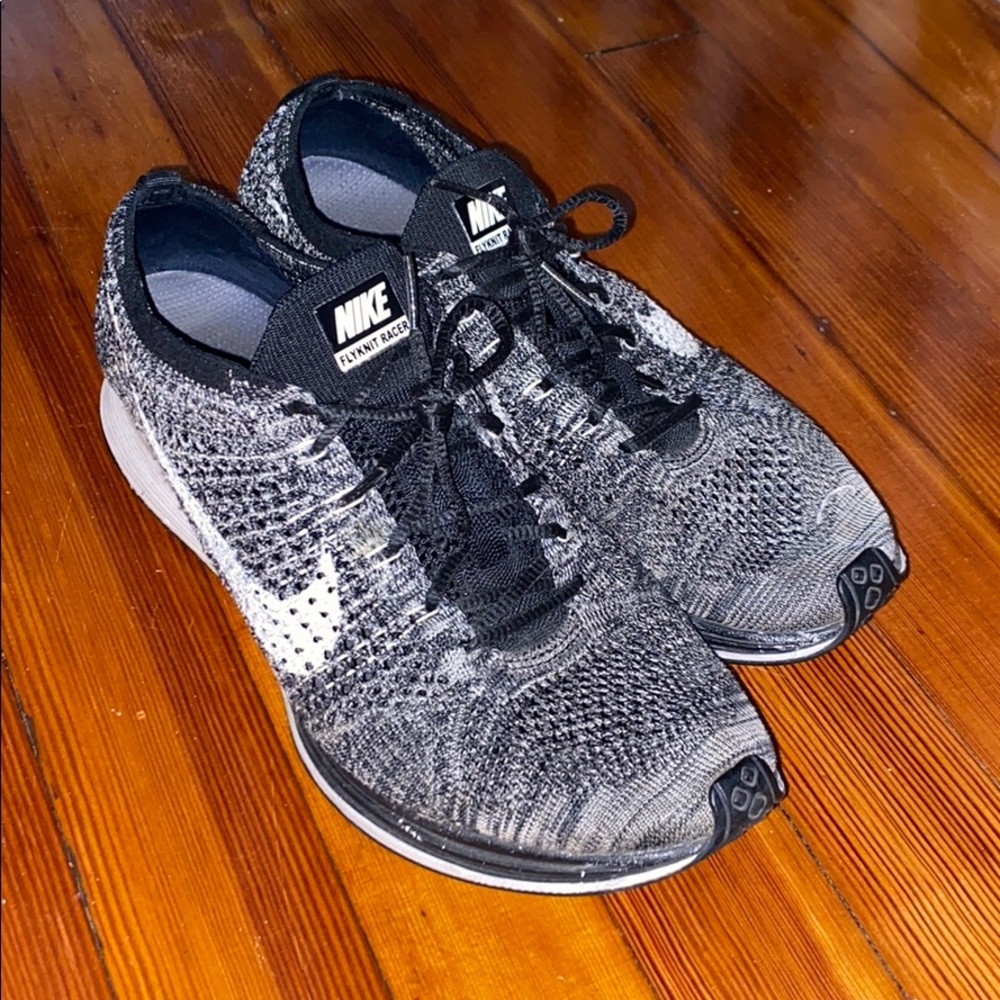 Nike flyknit racer “Oreo”